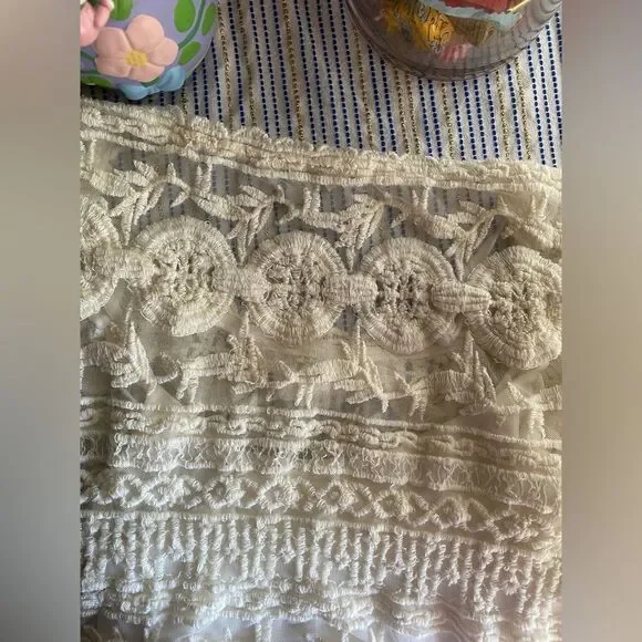 Sundance Embroidered Beige Short Sleeve Lace Mesh Blouse Sz M  Boho Lined - Picture 15 of 15